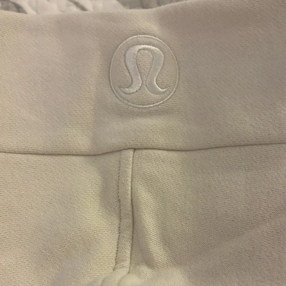 Lululemon Scuba Oversized Side-Slit Hoodie ~ Size M/L ~ Color Bone ~ NWT - Picture 10 of 12